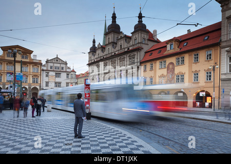 Le Tram, Mala Strana, Prague, la Bohême, République Tchèque, Europe Banque D'Images