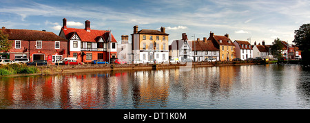 Grande rivière Ouse, Godmanchester, Cambridgeshire, Angleterre, RU Banque D'Images