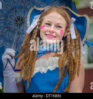 Costume femme vêtue de célébrer le 17 juin, jour de l'indépendance de l'Islande, Reykjavik, Islande Banque D'Images