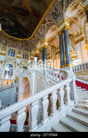 L'escalier principal de la Jordanie dans l'Ermitage (Palais d'hiver), UNESCO World Heritage Site, Saint-Pétersbourg, Russie, Europe Banque D'Images