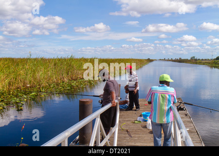 Fort ft. Lauderdale Florida,Everglades,Alligator Alley,Black Blacks Africains minorité ethnique,adulte adultes femme femme femme,homme hommes homme Banque D'Images