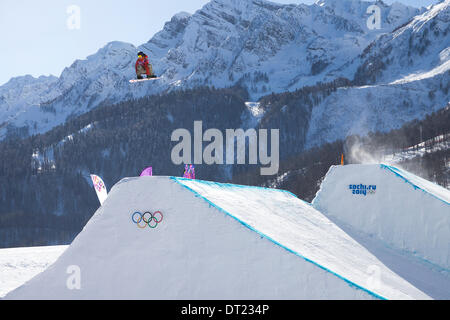 Sochi, Russie. 6e février 2014. Rosa Khutor, la Russie aux Jeux Olympiques d'hiver Sotchi 2014. Feb 06, 2014. Seppe Smits pendant les Jeux Olympiques d'hiver de 2014 qualifications Slopestyle snowboard : Action Crédit Plus Sport/Alamy Live News Banque D'Images