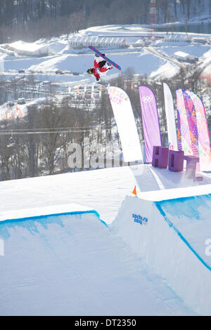 Sochi, Russie. 6e février 2014. Rosa Khutor, la Russie aux Jeux Olympiques d'hiver Sotchi 2014. Feb 06, 2014. Charles Reid pendant les Jeux Olympiques d'hiver de 2014 qualifications Slopestyle snowboard : Action Crédit Plus Sport/Alamy Live News Banque D'Images