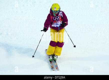 La Pierre Saint Martin, la Russie. Feb 06, 2014. La skieuse acrobatique tchèque Nikola Sudova est visible pendant les compétitions de ski acrobatique Bosses à Krasnaya Polyana admissible, la Russie, le 6 février 2014. (CTK Photo/Roman Vondrous) Credit : CTK/Alamy Live News Banque D'Images