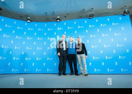 Berlin, Allemagne. 7 Février, 2014. John Lithgow au Berlinale pour présenter ''L'AMOUR EST ÉTRANGE'' avec le directeur Ira Sachs et le scénariste Mauricio Zacharias. © Goncalo Silva/NurPhoto ZUMAPRESS.com/Alamy/Live News Banque D'Images