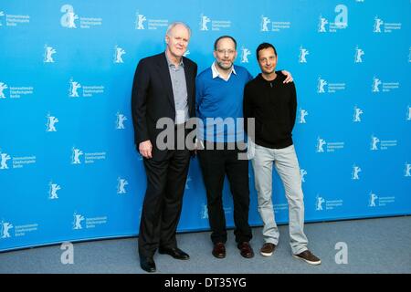 Berlin, Allemagne. 7 Février, 2014. John Lithgow au Berlinale pour présenter ''L'AMOUR EST ÉTRANGE'' avec le directeur Ira Sachs et le scénariste Mauricio Zacharias. © Goncalo Silva/NurPhoto ZUMAPRESS.com/Alamy/Live News Banque D'Images