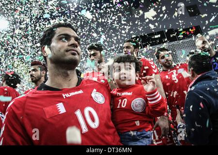 Isa Town, à Bahreïn. Feb 6, 2014. Bahreïn - Isa Town Match Final au 16ème Asian men 2014 Championnat de handball entre Bahreïn contre Qatar le 06 février, 2014 © Ahmed Alfardan/NurPhoto ZUMAPRESS.com/Alamy/Live News Banque D'Images