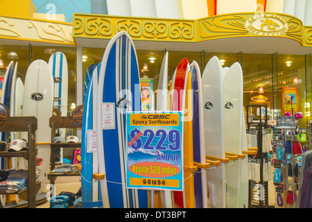 Cocoa Beach Florida, Cocoa Beach Surf Company, magasin, shopping shopper shoppers magasins marché marchés achats vente, magasins de détail Banque D'Images