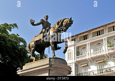 Général chanteur Tomas Herrera ( 1804-1854 ) statue équestre Casco Viejo Panama city Panama Banque D'Images