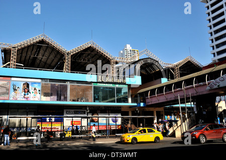 Rue scène, Plaza Concordia centre commercial, via Espana, Panama ville, Panama Banque D'Images