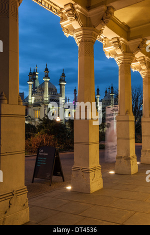 Soirée au Royal Pavilion, Brighton, East Sussex, Angleterre. Banque D'Images