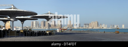 Vue sur le développement de la perle au Qatar, vu de Katara cultural village Banque D'Images