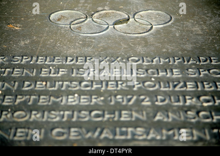 Mémorial pour les athlètes israéliens tués par les terroristes de Septembre Noir lors des Jeux Olympiques de Munich de 1972 les attaques terroristes. Banque D'Images