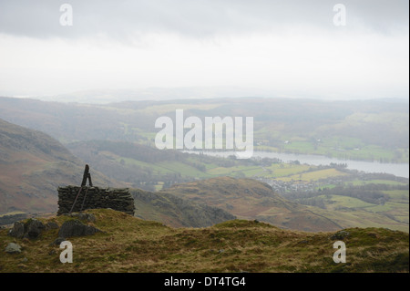 La vue de Coniston Water de The Slate Mines on Furness Est Tombée dans le parc national du Lake District de Rural Cumbria, Angleterre, Royaume-Uni Banque D'Images