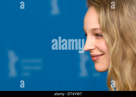 Berlin, Allemagne. Le 08 février, 2014. Petra Schmidt-Schaller durant la 'Stereo' photocall lors de la 64e Festival International du Film de Berlin Berlinale 2014 / le 08 février 2014 à Berlin, Allemagne. Photo : afp/Alamy Live News Banque D'Images