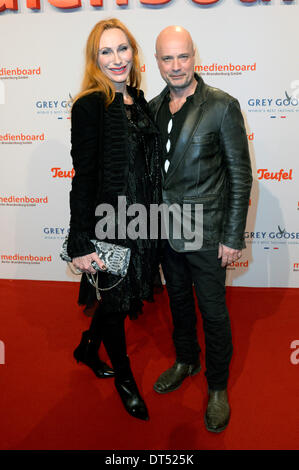 Berlin, Allemagne. Feb 8, 2014. Andrea Sawatzki et Christian Berkel participant à la Medienboard Berlin-Brandenburg réception au 64e Festival International du Film de Berlin Berlinale 2014 / le 8 février 2014 à Berlin, Allemagne. © dpa/Alamy Live News Banque D'Images