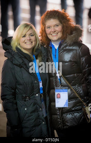 Sochi, Russie. 9 février 2014. XXII jeux olympiques d'hiver de Sotchi, en Russie. 09Th Feb 2014. Luge simple hommes ronde des médailles au Centre des sports de glisse Sanki à Rosa Khutor, la Russie. Nous Deux spectateurs. Credit : Action Plus Sport/Alamy Live News Banque D'Images