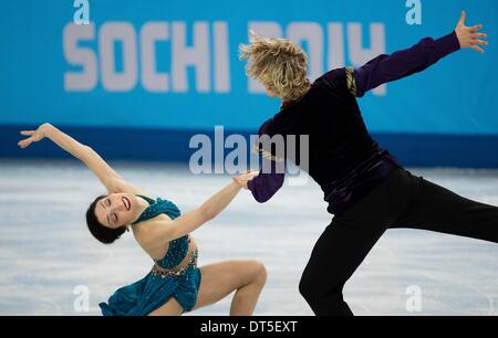 Sochi, Russie. Feb 9, 2014. Meryl Davis et Charlie White de l'United States effectuer en danse libre de l'équipe de danse sur glace Patinage Iceberg au Palace pendant les Jeux Olympiques d'hiver de 2014 à Sotchi. Crédit : Paul Kitagaki Jr./ZUMAPRESS.com/Alamy Live News Banque D'Images