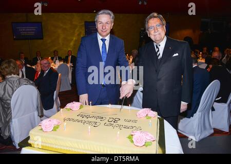 Klaus Wowereit Regierenden Buergermeister Bürgermeister von Berlin Manfred von Richthofen bei der Feier des Landessportbundes Berlin zum 80. Geburtstag Manfred Freiherr von Richthofen dans der Spielbank Berlin am Sonntag 09 Februar 2014 à Berlin. Banque D'Images