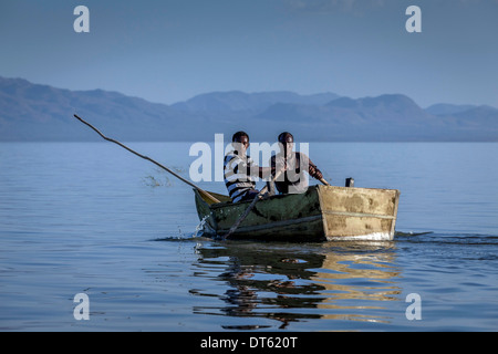 Les pêcheurs sur le Lac Chamo, Arba Minch, Ethiopie Banque D'Images