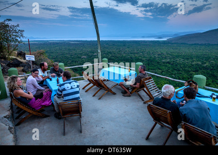 La vue sur le lac Abaya vers le Parc National de Nechisar depuis la terrasse de Paradise Lodge, Arba Minch, Ethiopie Banque D'Images