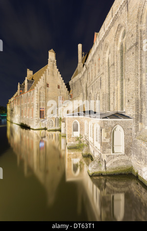 L'hôpital St Jean, les canaux de Bruges, Belgique Banque D'Images