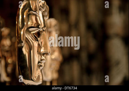 Les derniers préparatifs sont faits à BAFTA avant le 2014 British Academy of Film and Television Arts. Banque D'Images