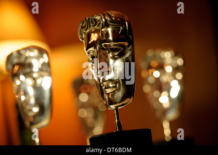 Les derniers préparatifs sont faits à BAFTA avant le 2014 British Academy of Film and Television Arts. Banque D'Images