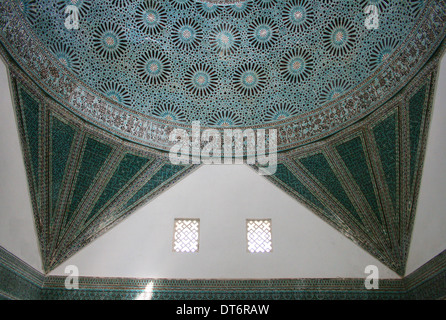 Dome et les murs des Madrasa Karatay historique à Konya, Turquie Banque D'Images