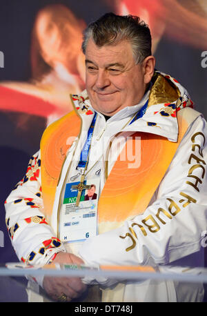 Sochi, Russie. Feb 8, 2014. Le Cardinal de l'Église Catholique Romaine Dominik Duka est visible pendant l'ouverture de la Maison olympique tchèque à Sotchi, Russie, le 8 février 2014. © Vondorus Romain/CTK Photo/Alamy Live News Banque D'Images