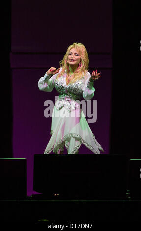 Dolly Parton effectuant à Melbourne, le 11 février 2014. Banque D'Images