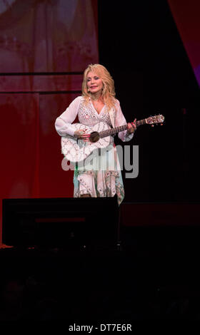 Dolly Parton effectuant à Melbourne, le 11 février 2014. Banque D'Images