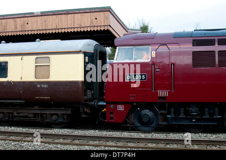 Classe 52 conservé aucune locomotive diesel D1015 "Champion" à Leamington Spa, Royaume-Uni Banque D'Images