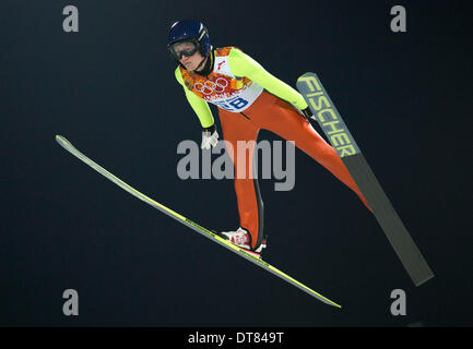 Sochi, Russie. Feb 11, 2014. Womens' Saut à Ski à ARusSki Gorki Jumping Centre pendant les Jeux Olympiques d'hiver de 2014 à Sotchi. Crédit : Paul Kitagaki Jr./ZUMAPRESS.com/Alamy Live News Banque D'Images