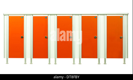 Orange colorés restroom stall portes isolé sur fond blanc Banque D'Images