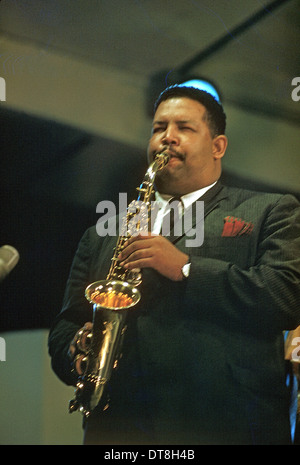 JULIAN 'Cannonball' Adderley (1928-1975), saxophoniste de jazz américain à propos de 1975 Banque D'Images