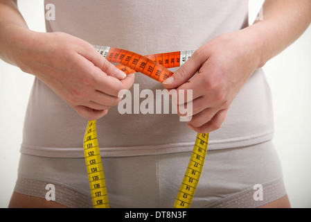 Tour DE TAILLE DE LA FEMME Banque D'Images