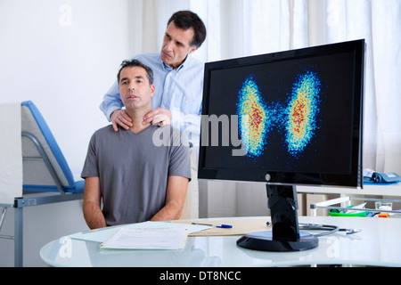 Homme de consultation d'Endocrinologie Banque D'Images