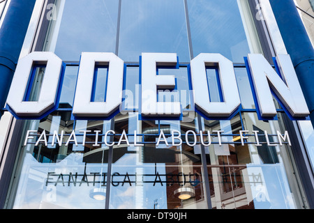 Branche de la chaîne cinéma Odéon, Maidenhead, Berkshire, England, GB, au Royaume-Uni. Banque D'Images