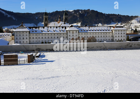 Vue de face de l'abbaye d'Einsiedeln, Suisse Banque D'Images