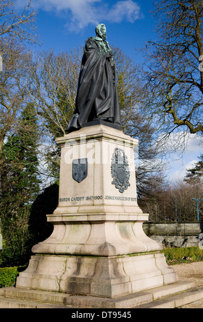 Statue de John 3e Marquis de Bute, Friary Gardens, le centre-ville de Cardiff, Pays de Galles du Sud. Banque D'Images