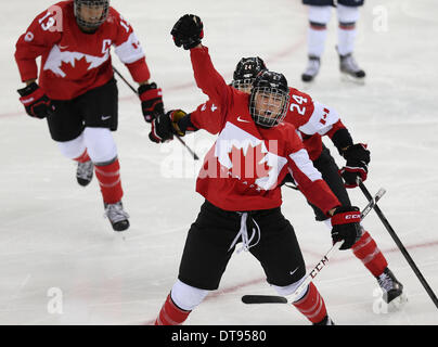 Sochi, Russie. 12 Février, 2014. 2/12/2014 Sotchi, Russie. | USA vs Canada Women's Hockey.| Photo Sean M. Haffey UT San Diego. Credit : U-T San Diego/ZUMAPRESS.com/Alamy Live News Banque D'Images