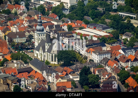 L'Église protestante de Sainte Marie avec le marché aux étals du marché, Musée de la ville, Lippstadt, Soester Boerde, Soest, district Banque D'Images