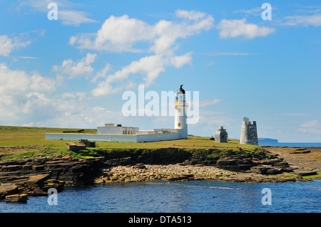 Le phare sur l'île de Pentland Firth dans le stroma, Caithness, Ecosse, Royaume-Uni Banque D'Images