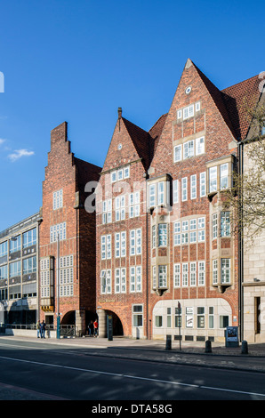 Böttcherstraße, Paula-Becker-Modersohn-Haus, Haus Atlantis et Robinson-Crusoe-Haus bâtiments, centre-ville historique, Brême Banque D'Images