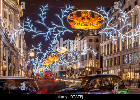 Les lumières de Noël à Regent Street, Londres, Angleterre Banque D'Images