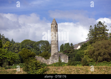 Glendalough tour ronde. Un début de l'établissement monastique médiévale fondée au Vie siècle par Saint Kevin, Banque D'Images