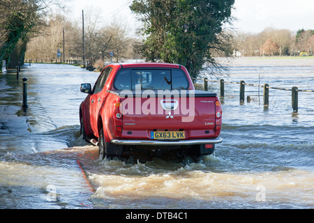 L'eau de l'inondation Yalding UK Europe Angleterre Kent Banque D'Images