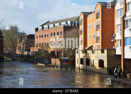 Le canal Kennet et Avon, Reading, Berkshire, Angleterre, Royaume-Uni Banque D'Images