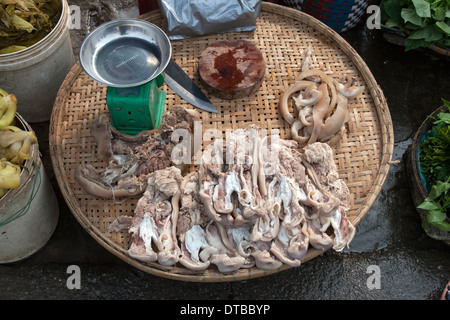 Marché de Dong Ba Hue Vietnam Banque D'Images